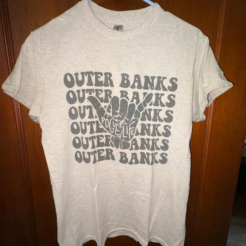 Gildan Gray Short Sleeve Tee with Bold Graphic